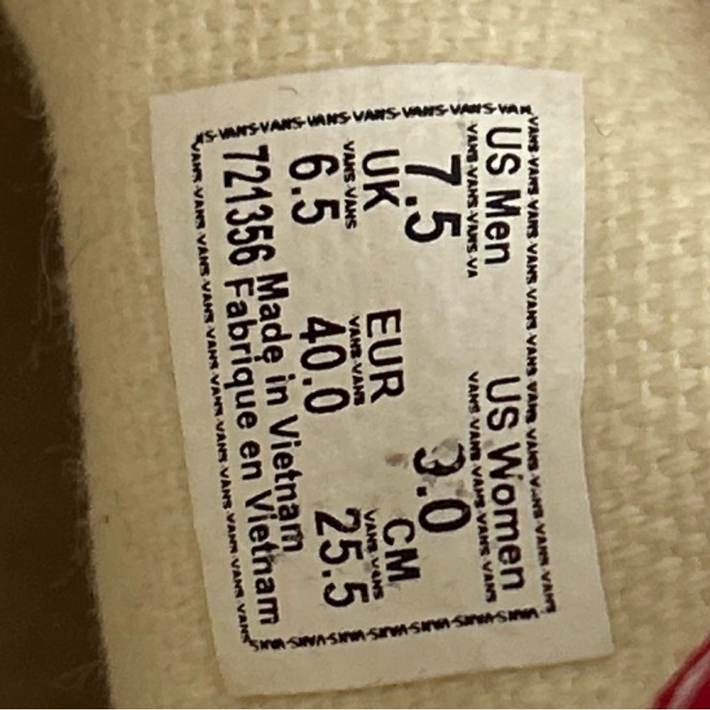 VANS - Picture 8 of 8
